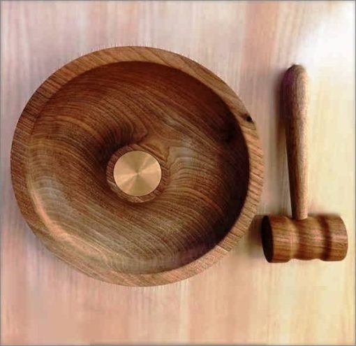 ظرف گردو شکن چوبی به همراه چکش